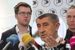 Babiš označil Piráty za „kluky“. Poslancům doporučil studium a slíbil, že to za ně „odmaká“.