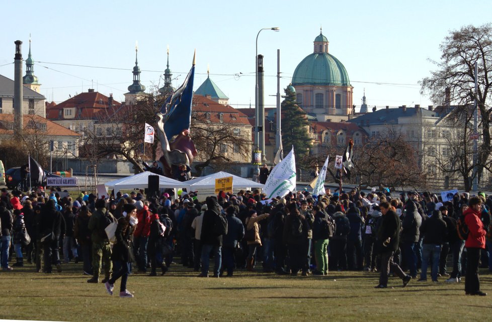 Demonstraci za svobodný internet pořádají Piráti na pražském Klárově