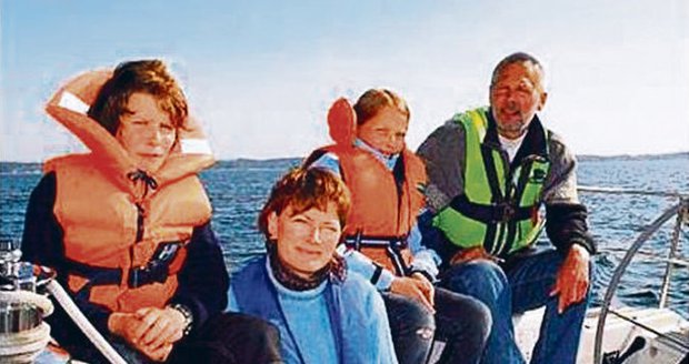 Pětičlennou rodinu z Dánska unesli piráti, když cestovala kolem světa