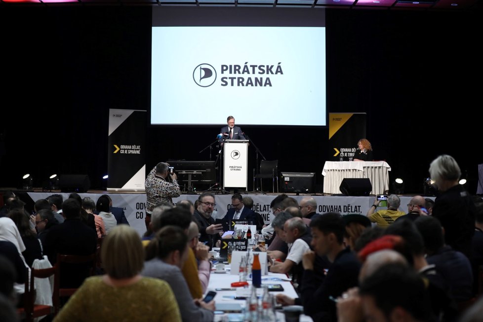 Petr Fiala na sjezdu Pirátů v Liberci (29. 4. 2023)