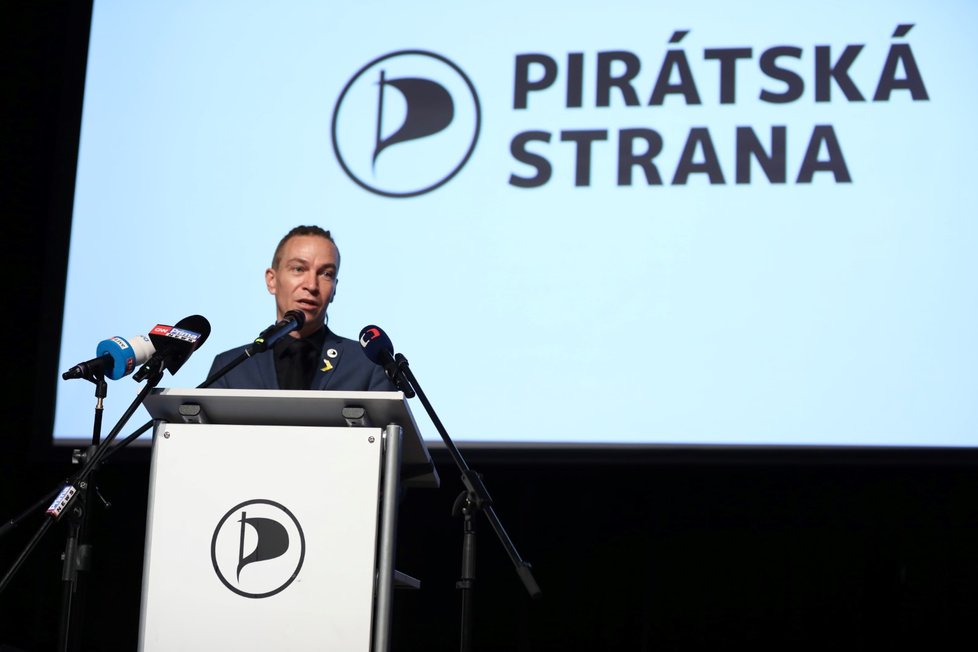 Ivan Bartoš na sjezdu Pirátů v Liberci (29. 4. 2023)