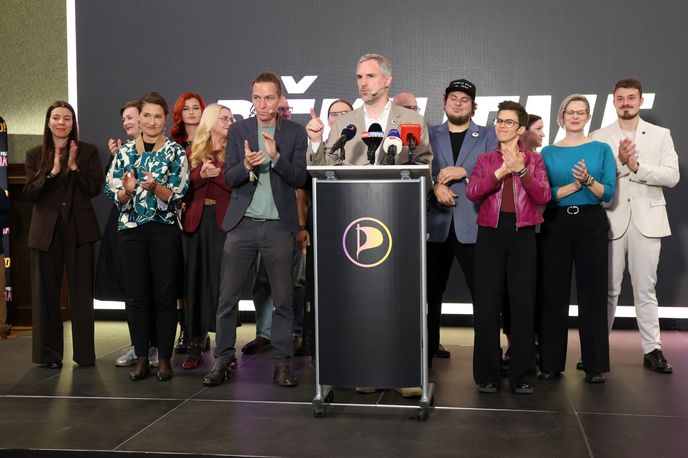 Tiskovka Pirátů k výsledkům voleb Tiskovka Pirátů k výsledkům voleb