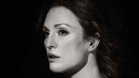 Julianne Moore se v padesáti letech nemá za co stydět