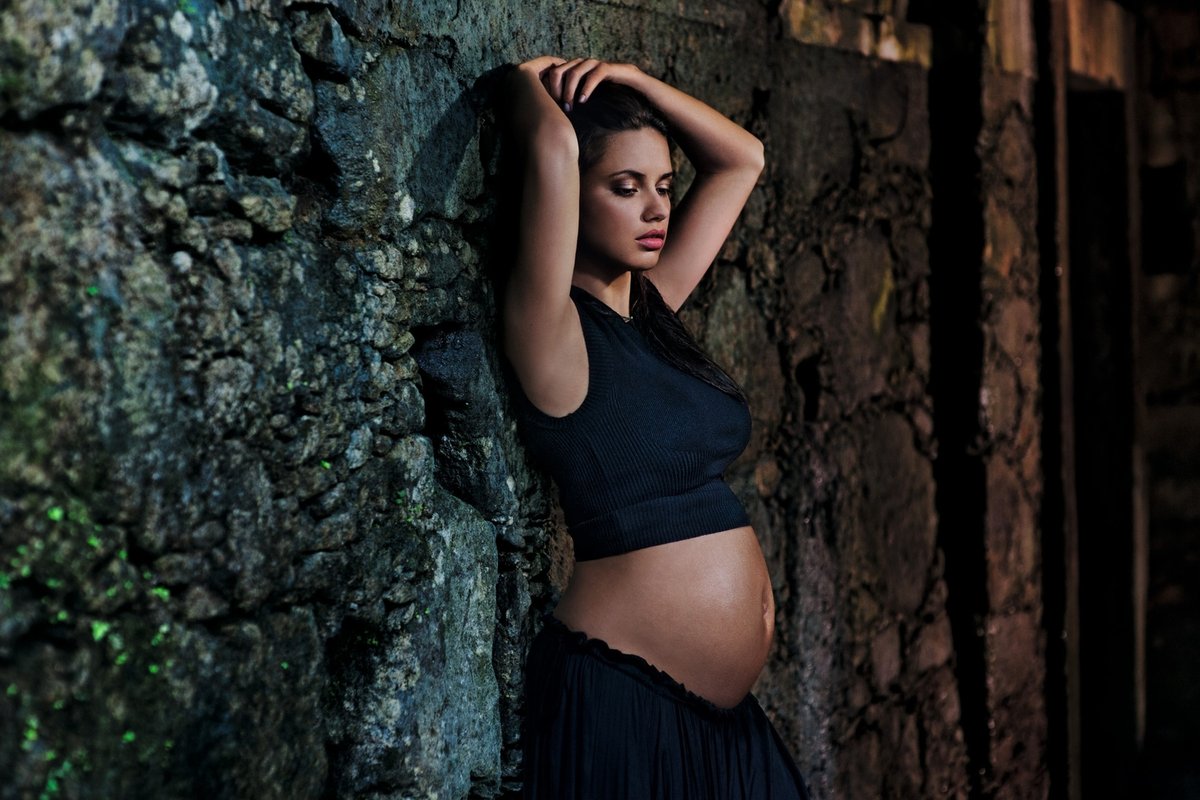 Adriana Lima (31) jako první fotila kalendář Pirelli těhotná (před dvěma měsíci přivedla na svět dceru Siennu).