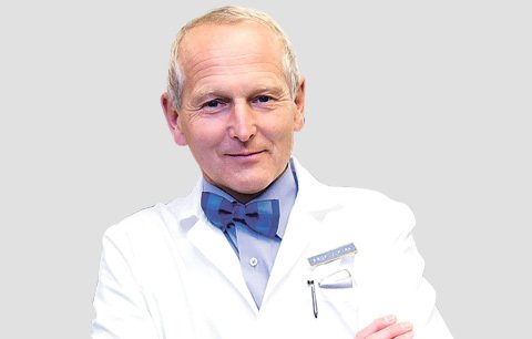 Prof. MUDr. Jan Pirk kouření po mozkové příhodě nedoporučuje