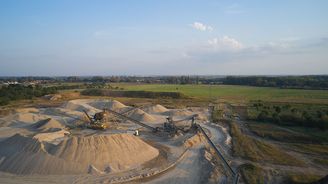 Blíží se písečné krize. Kámen a písek bude chybět na dokončení Dukovan, stavbu železnic i dálnic 