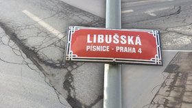 Hrboly a výmoly v Písnici vezmou za své: Po Velikonocích začne rekonstrukce Libušské ulice