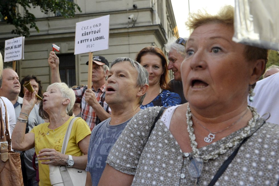 Lidé v Písnici se bojí, že se budou muset vystěhovat, protože neutáhnou zvýšený nájem.