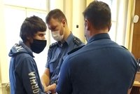 Velebil Hitlera a protivníka střelil plynovkou do obličeje: Na soudce řval, že je mafián