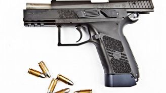 Podezřelý tendr. Pistole CZ a Glock vykazují tytéž kvality