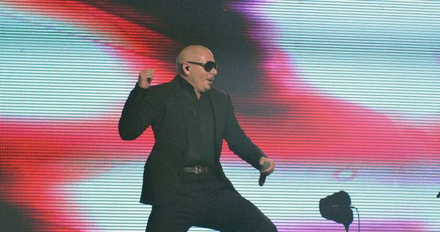 Pitbull se na koncertu pořádně rozjel