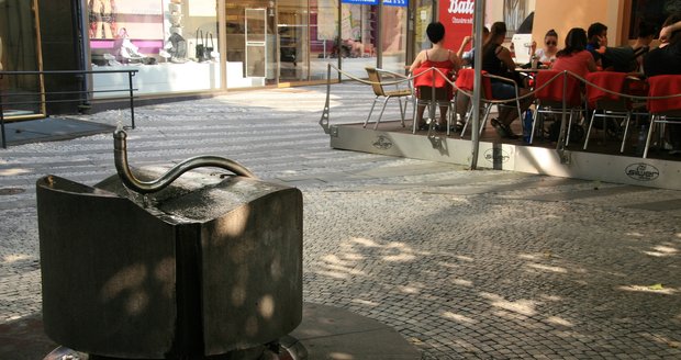 Pítko v centru Prahy. Zde se může každý napít pitné vody.