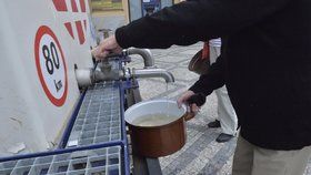 I pitná voda je plná bakterií: Nejvíce jich je v Praze 4 (Ilustrační foto)