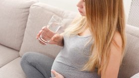 Proč nepodceňovat hydrataci v těhotenství