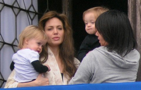 Dvojčata Pitta a Jolie: Mají Downův syndrom?!