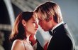 Takhle ne! S Claire Forlani ve snímku Seznamte se, Joe Black...