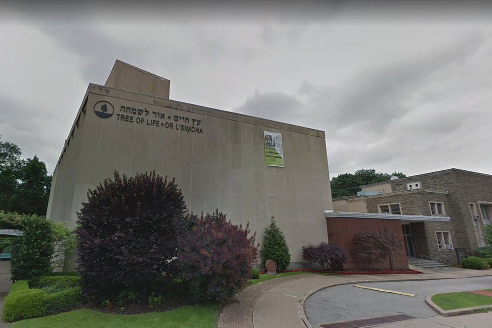Konzervativní synagoga v americkém městě Pittsburgh, kde se střílí. (27.10.2018)
