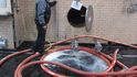 Likvidace 14 000 hektolitrů piva v brněnském pivovaru Starobrno za účasti Celní správy. Prošlé pivo pocházelo z restaurací uzavřených kvůli pandemii koronaviru. Likvidace 14 000 hektolitrů piva v brněnském pivovaru Starobrno za účasti Celní správy. Prošlé pivo pocházelo z restaurací uzavřených kvůli pandemii koronaviru.