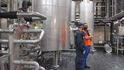 Likvidace 14 000 hektolitrů piva v brněnském pivovaru Starobrno za účasti Celní správy. Prošlé pivo pocházelo z restaurací uzavřených kvůli pandemii koronaviru.