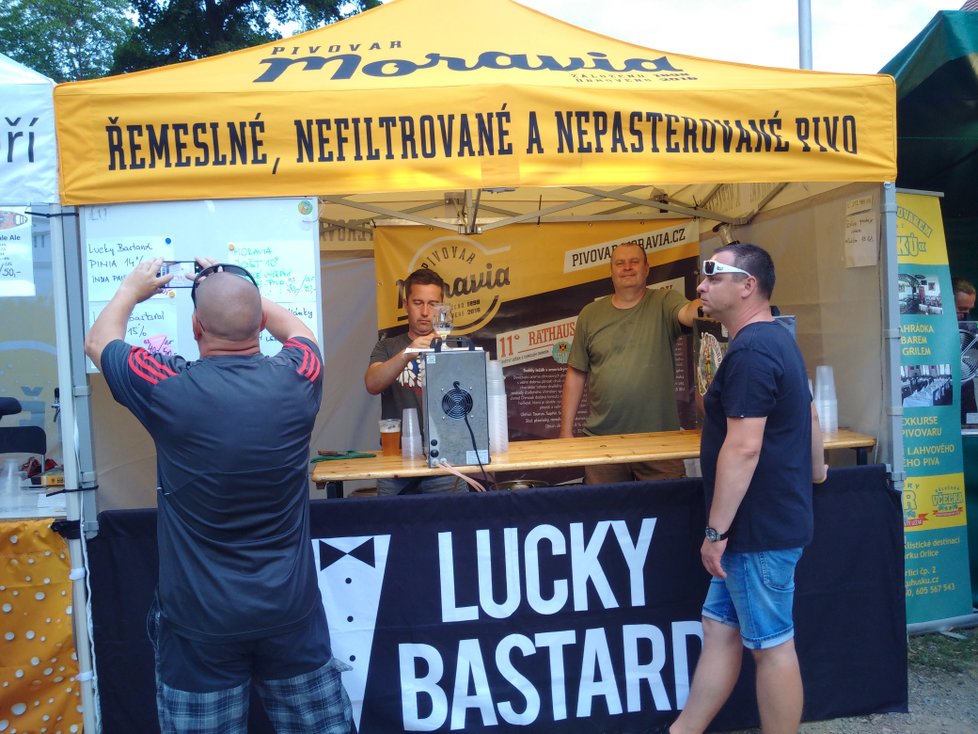 Na Minifestivalu malých pivovarů se představí například pivovar Lucky bastard.