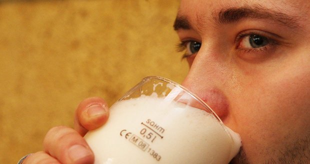 Stačí pít víc než pivo denně a život se vám dost zkrátí, varuje studie