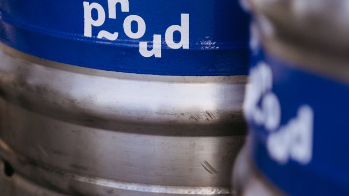 Minipivovar Proud spustil svůj provoz. Jednou z jeho zajímavostí je, že se nachází uvnitř areálu pivovaru mnohem většího.