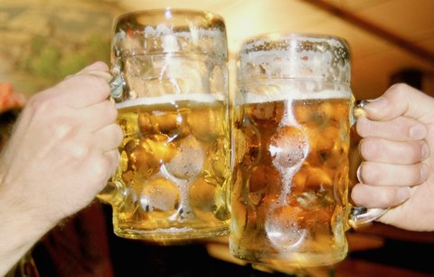 Hlasování vlády rozhodne: Bude levnější pivo?