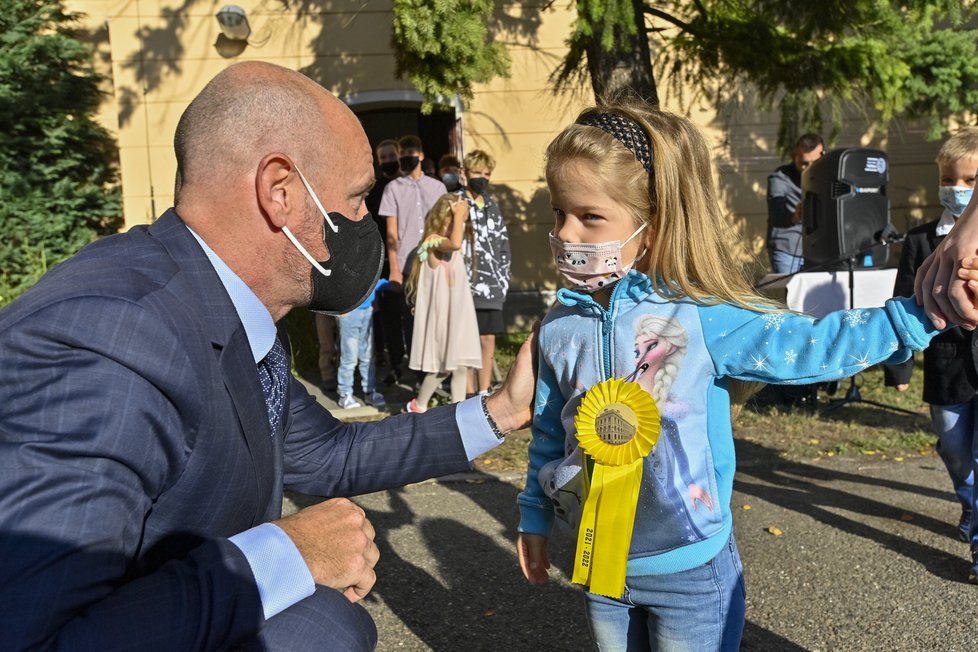 Zahájení školního roku v Sadské na Nymbursku, kterého se účastnil ministr školství Robert Plaga (ANO) (1.9.2021)