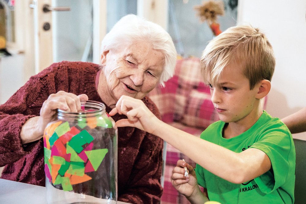 Propojování generací je důležitou součástí výchovy hasičské mládeže