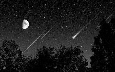 Taurid způsobuje na Zemi čtyři meteorické roje. Dva jsou aktivní od konce září do začátku prosince a dva od konce května do poloviny července.