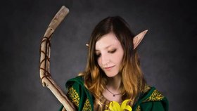 Někteří pacienti chtějí elfí uši.