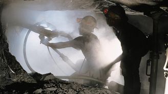 Stávka v platinových dolech poškozuje jihoafrické hospodářství