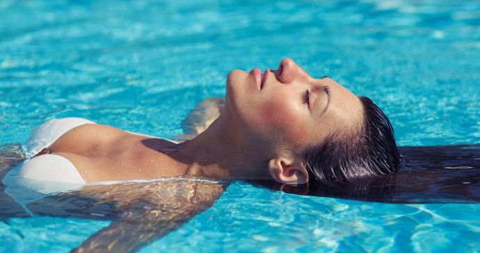 Jak plavat, abyste zhubli? Záleží na tempu, výdrži i teplotě vody!