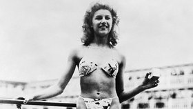 Striptérka Micheline Bernardini byla v roce 1946 první modelkou bikin