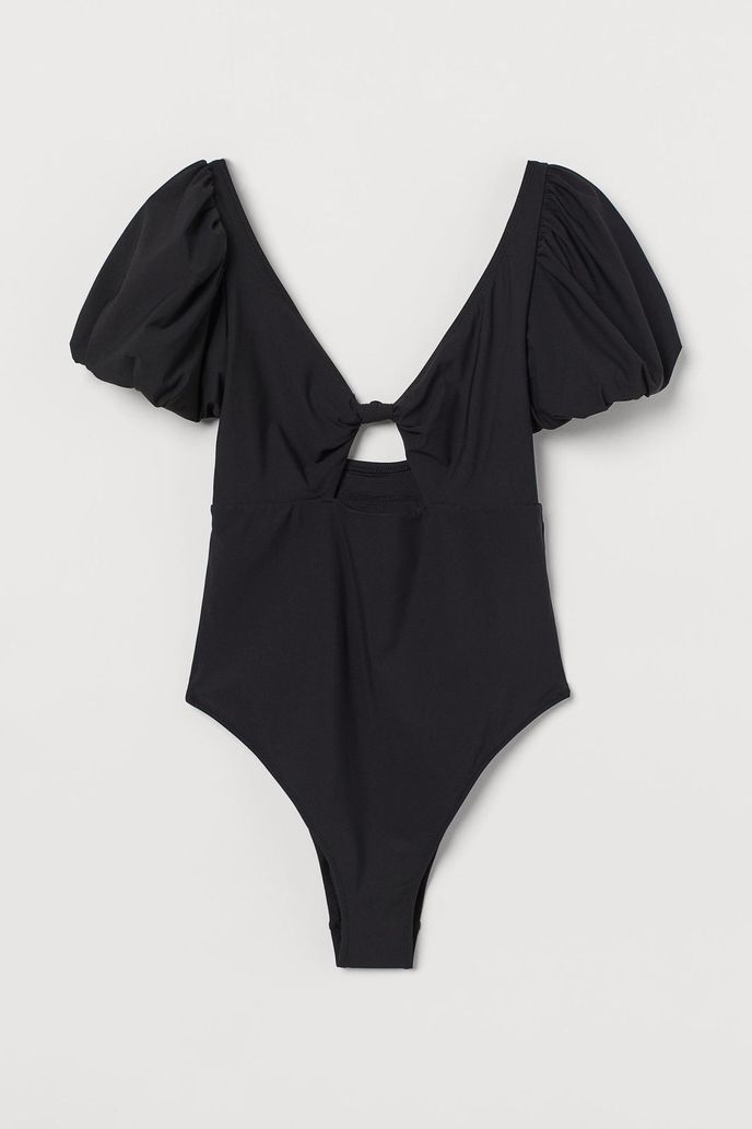Plavky s nabíraným rukávem, H&M, 949 Kč Plavky s nabíraným rukávem, H&M, 949 Kč