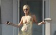 Paris Hilton (34): Zlatovláska ve zlatém