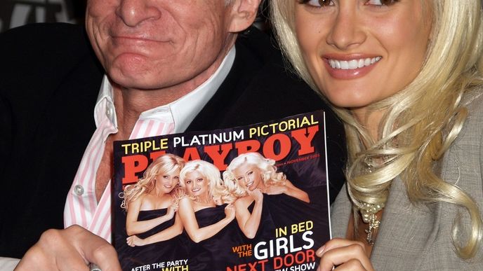 Hugh Hefner (na snímku) byl zakladatelem legendárního časopisu Playboy. Zemřel před třemi lety.