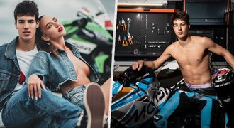 Motorkář König fotil pro Playboy: Erotika u mašiny!