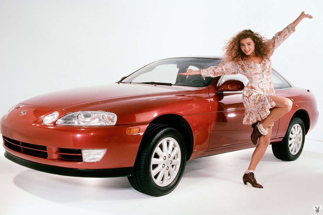 Corinna Harney a Lexus SC300 (1992)