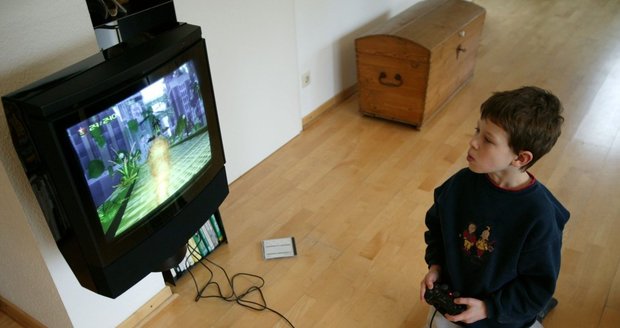 Chlapec velmi toužil po Playstationu, jeho touha však měla hrozné následky