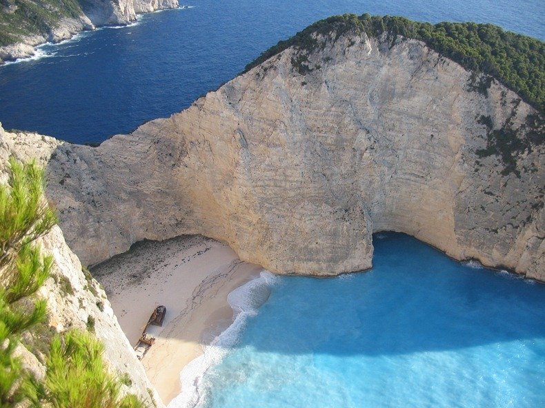 Adult only zájezdy jsou oblíbené mj. v Řecku: Navagio, Zakynthos