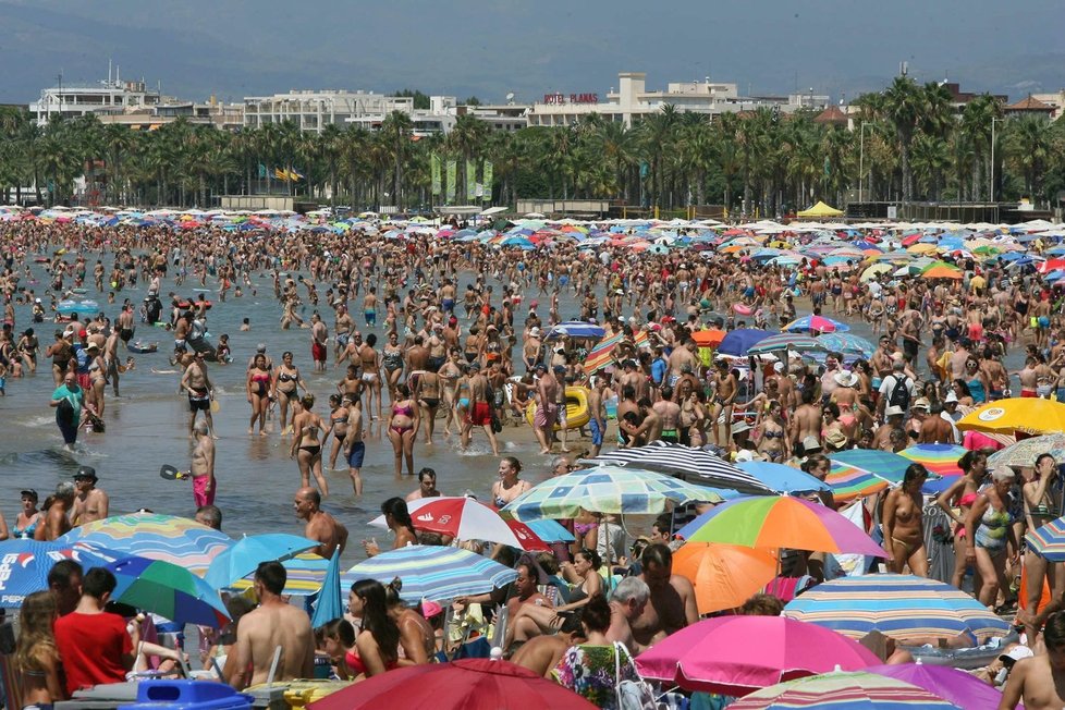 Levante beach v Salou na jihu Španělska