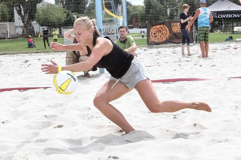 Aneta Krejčíková na beach volejbale