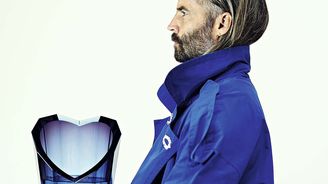 Jan Plecháč chce vyndat Moser z almary. Karlovarské sklárně se daří, teď chystá speciální srdce Jan Plecháč chce vyndat Moser z almary. Karlovarské sklárně se daří, teď chystá speciální srdce