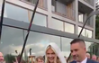 Tomáš Plekanec se o svatebním dni prošli špalírem z hokejek i tenisové rakety