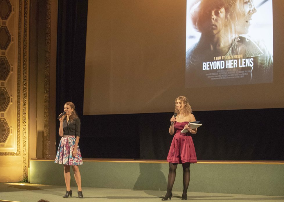 Na premiéru posledního filmu Lucky nepřišlo moc lidí