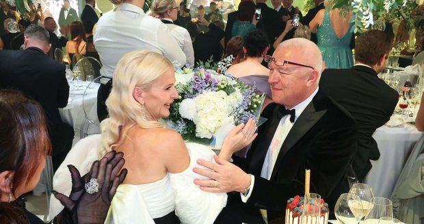 Un baile como Brno 2026: Jaroslav Faltýnek preparó una sorpresa de cumpleaños para su compañero Un baile como Brno 2026: Jaroslav Faltýnek preparó una sorpresa de cumpleaños para su compañero