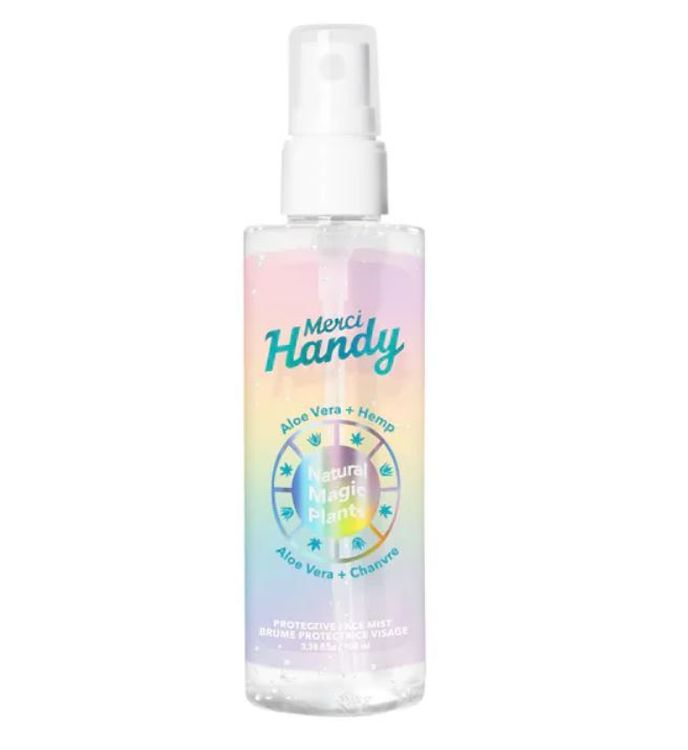 Mlha s aloe very a konopím, Merci Handy přes Sephora.cz, 210 Kč Mlha s aloe very a konopím, Merci Handy přes Sephora.cz, 210 Kč