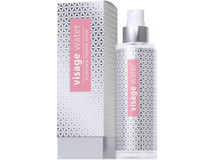 Regenerační pleťová voda Visage Water, Beauty Energy, 338 Kč Regenerační pleťová voda Visage Water, Beauty Energy, 338 Kč