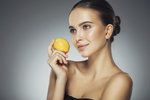 Zázrak pro pleť jménem vitamin C: Zpomalujte tvorbu vrásek i pigmentových skvrn